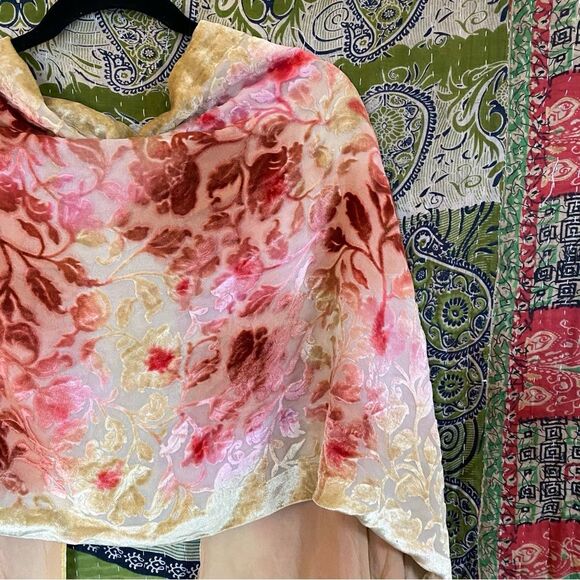 Rare Vintage Oscar de la Renta Floral Ombre Silk and Velvet Burned Out Scarf - Picture 6 of 15